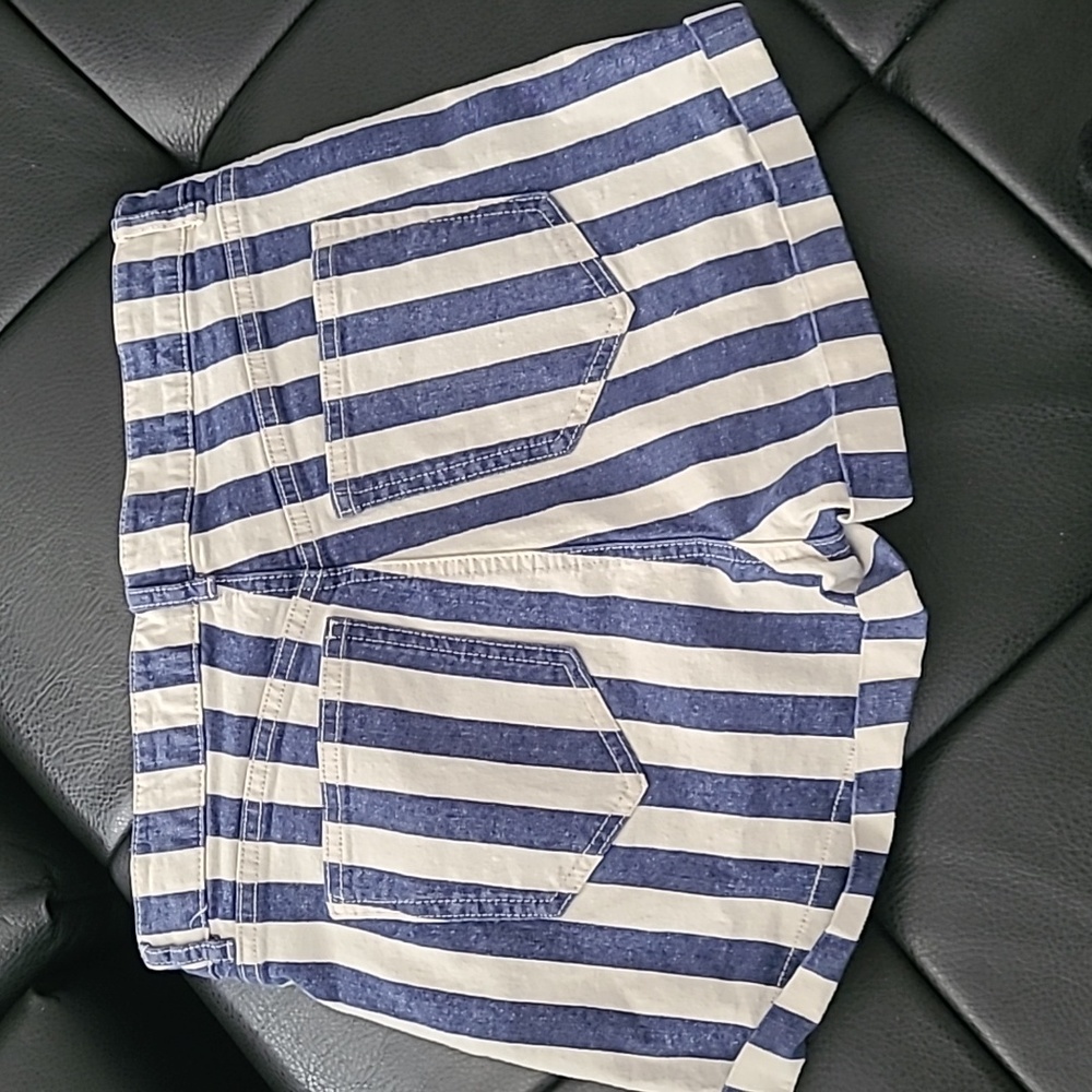 High Waist Shorts - Picture 2 of 2